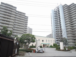 【外観】 | 横浜市営地下鉄グリーンライン「高田」駅徒歩10分
東急東横線「綱島」駅徒歩19分。