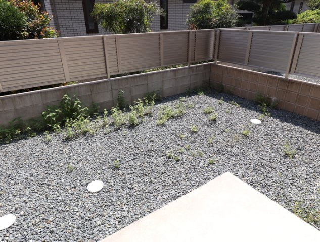 熊本市東区沼山津２丁目のアパートのバルコニー