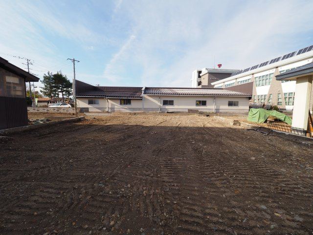  | 【建築条件なし】大仙市神宮寺の広々177坪の土地物件 解体更地渡し
