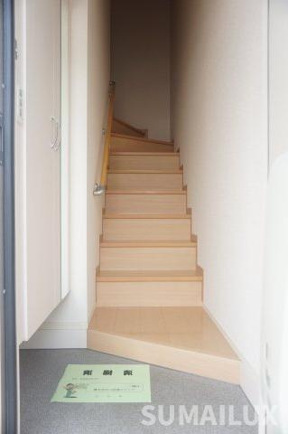 ジュネス涼風の玄関