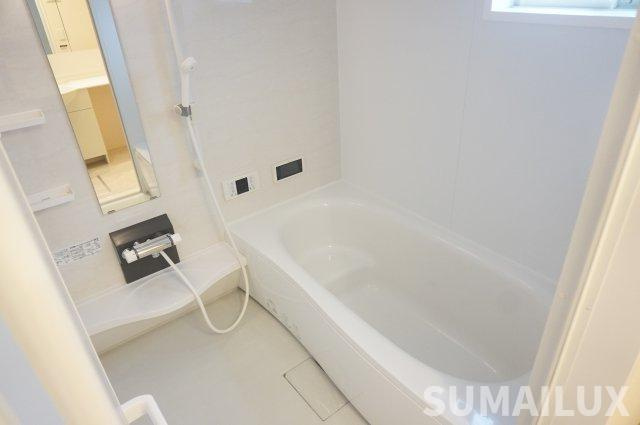 ジュネス涼風の浴室