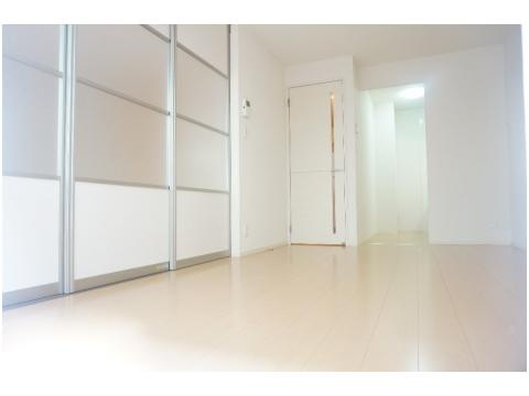 熊本市東区尾ノ上３丁目のアパートの洋室