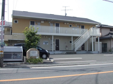 熊本市東区尾ノ上３丁目のアパートの外観