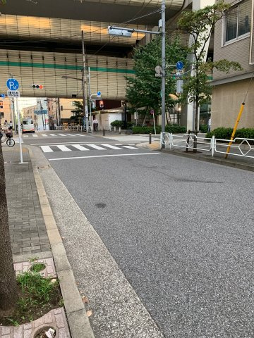 絹川ビルの周辺