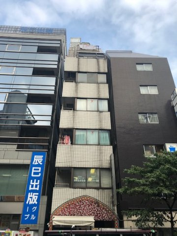 パンチョスタワーの外観