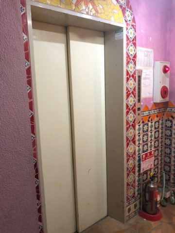 パンチョスタワーのロビー