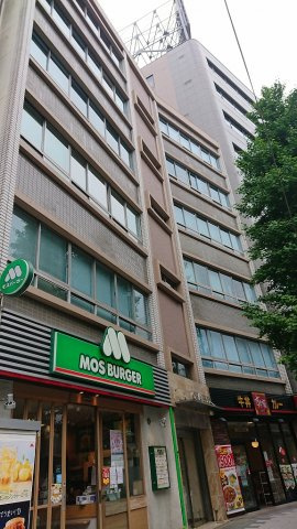 大場ビルA館の外観