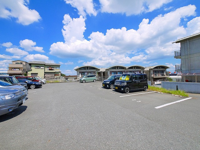 ファインスクエアーⅠの駐車場