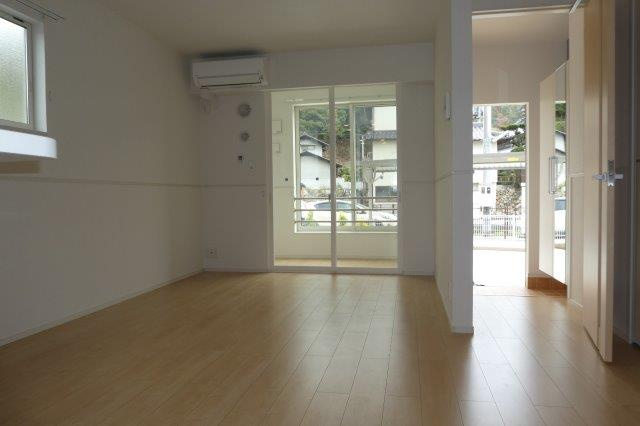 フィオーレⅡの居間・リビング