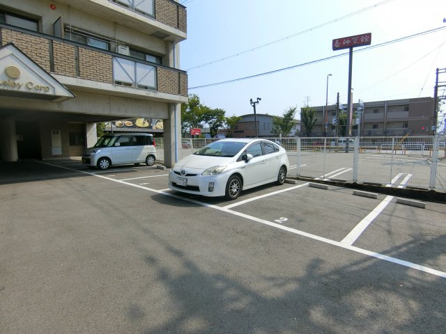 バークレイコーポの駐車場