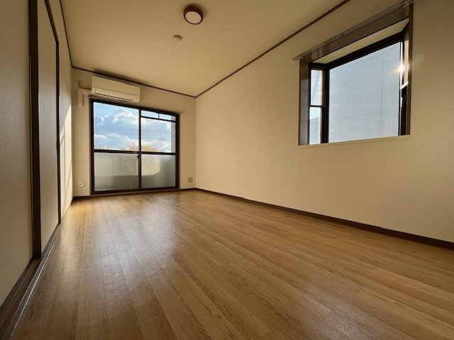 バークレイコーポの居間・リビング