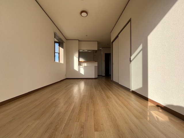 バークレイコーポの居間・リビング