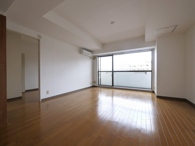 シティパーク津田沼の展望|南向きで部屋も明るいですね