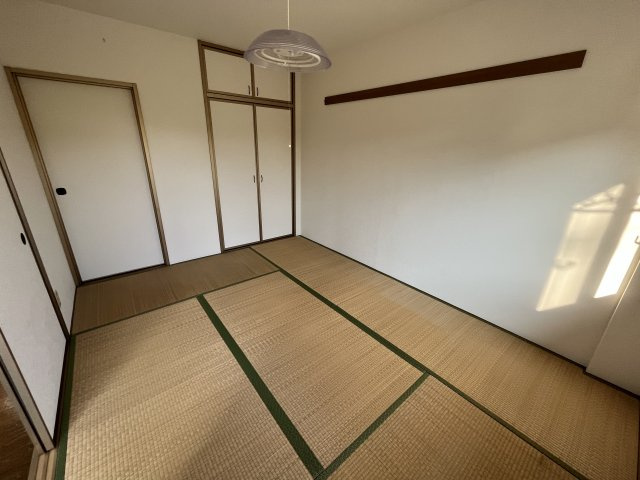 メゾンアップルの和室