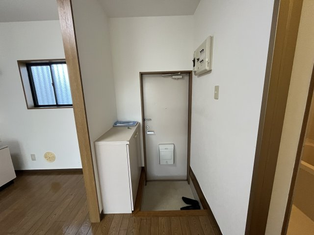 メゾンアップルの玄関