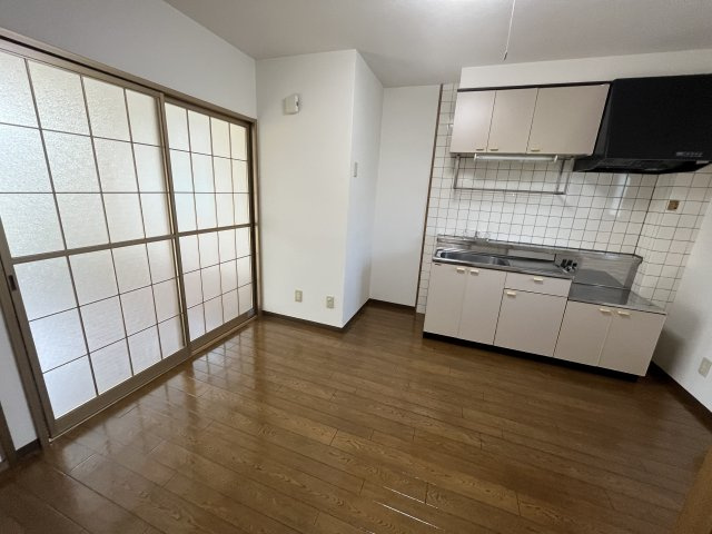 メゾンアップルの居間・リビング