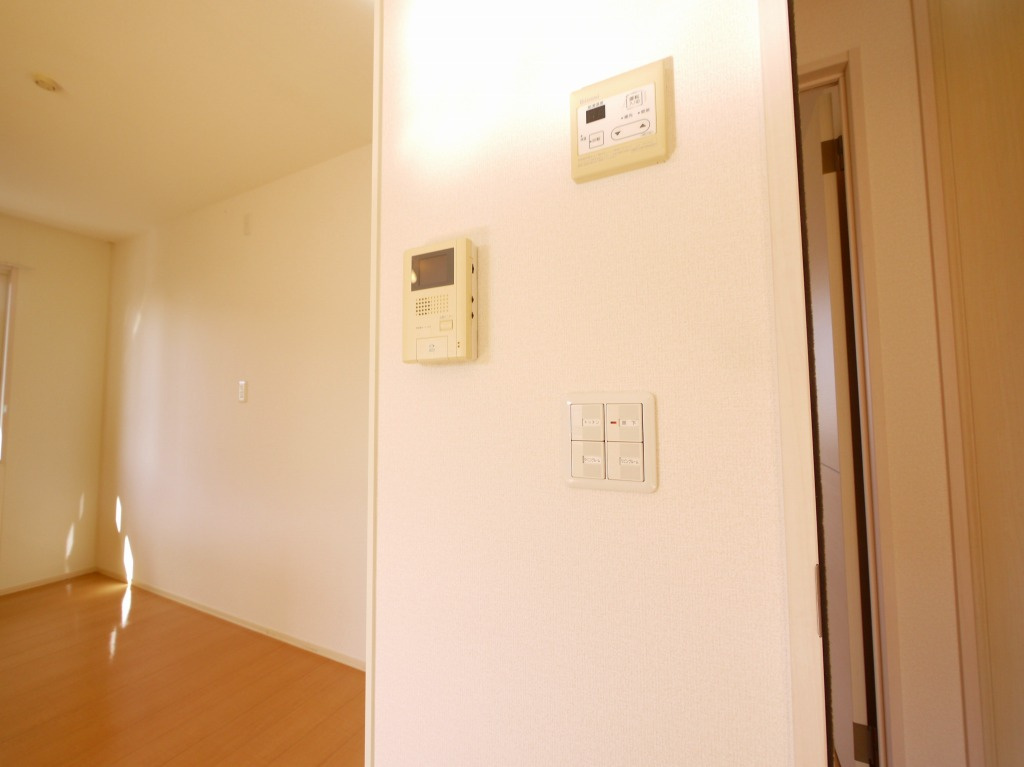 リビングタウンくにみ　Ｂ棟のセキュリティ|モニターホン付きインターホンです