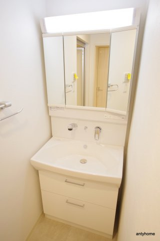 La Douceur天満 仲介手数料無料の洗面所