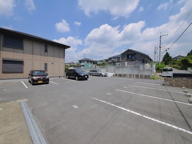 ミエパレスの駐車場|カースペースがあります