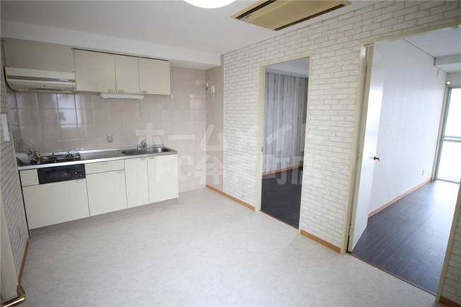 【居間・リビング】 | デイズハイツ港晴 | リビングです