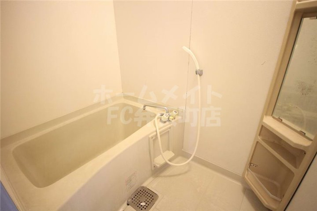 【浴室】 | デイズハイツ港晴 | コンパクトで使いやすいお風呂です