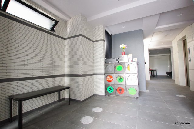 Fr.imp大阪三国(旧:ザ・ファースト新大阪)のロビー