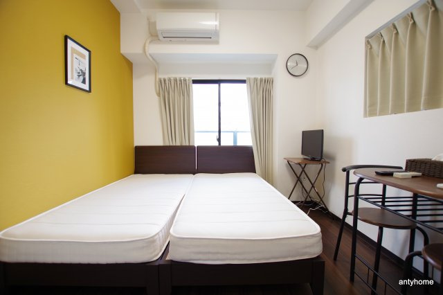 Fr.imp大阪三国(旧:ザ・ファースト新大阪)の居間・リビング