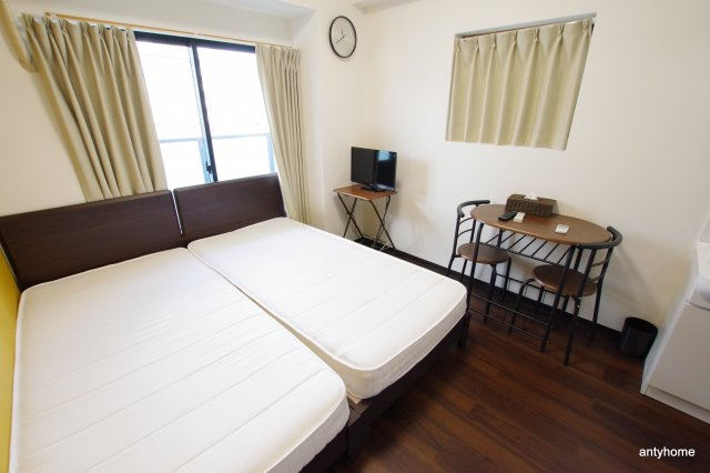 Fr.imp大阪三国(旧:ザ・ファースト新大阪)の居間・リビング