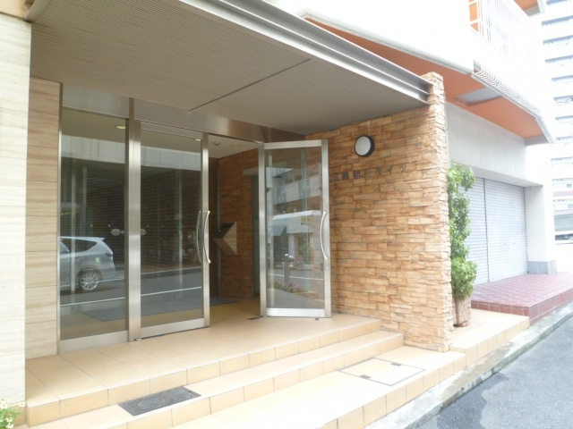 日興桜川ハイツの外観