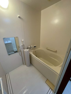 【浴室】 | アールズコート２ | ※同建物同型別のお部屋