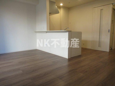 【居間・リビング】 | ハイツニッサク（長瀬賃貸） | こちらの居間で趣味の時間をお楽しみください