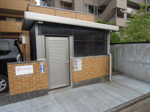 ダイアパレス西別院のその他共用部分|ゴミ庫は２４時間好きな時間にゴミ捨て可能