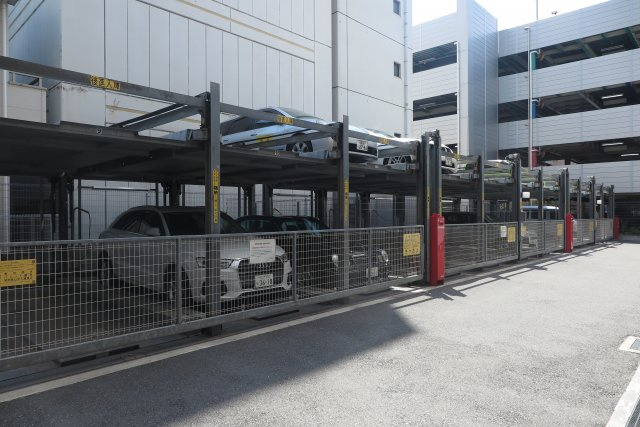 アーバンエース東心斎橋パルの駐車場