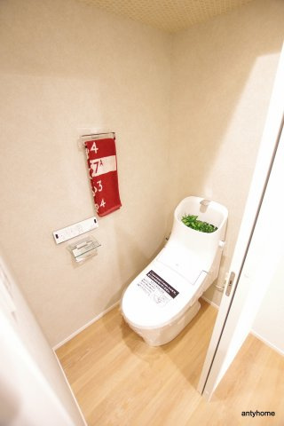 BRAVE松屋町 仲介手数料無料のトイレ