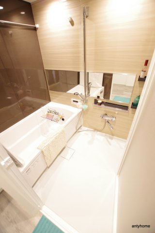 BRAVE松屋町 仲介手数料無料の浴室