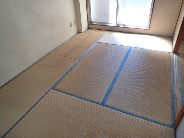 メゾン横須賀の和室