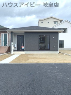 【外観】 | 岐阜市六条大溝　平屋の新築戸建！！
平屋の新築戸建登場！価格2490万円！
