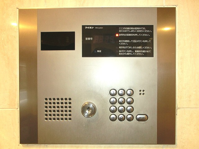 ラクラス田原町のエントランス|モニター付きオートロックデキュリティ