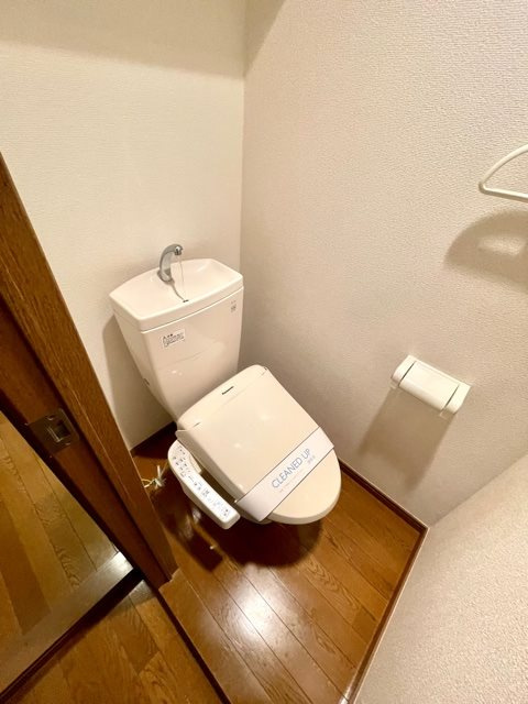 ラクラス田原町のトイレ