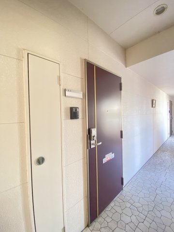 コモンステージの玄関