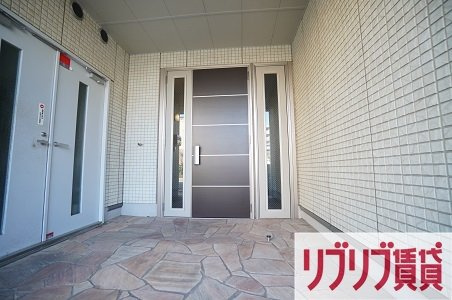 センモールのエントランス