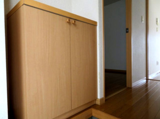【収納】 | アメニティ青垣 | 玄関収納　同タイプの別の部屋の写真です