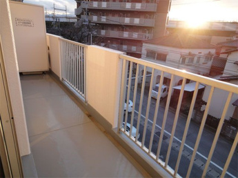 【バルコニー】