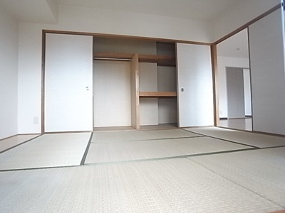 【居間・リビング】 | イーストマンション