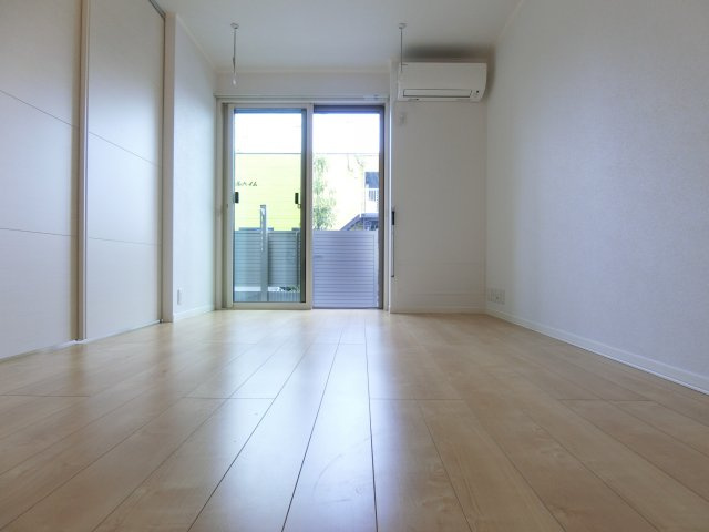 Primroseの居間・リビング|同物件別部屋イメージ写真