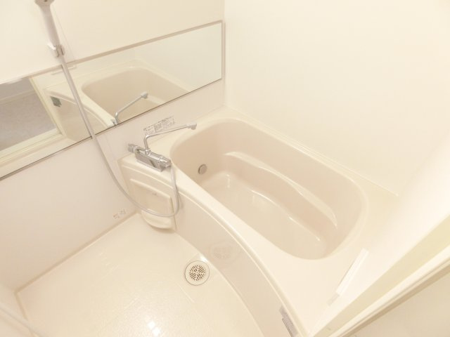 Primroseの浴室|同物件別部屋イメージ写真