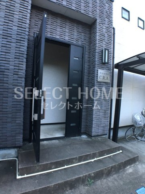 【エントランス】 | Ｈｏｕｓｅ　Ｃ．Ｒ．Ａ | ゆとりのあるエントランスです
