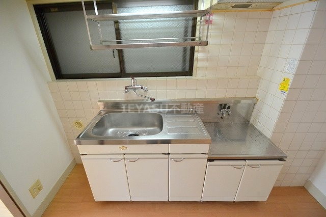 広島市中区広瀬北町の賃貸マンションのキッチン