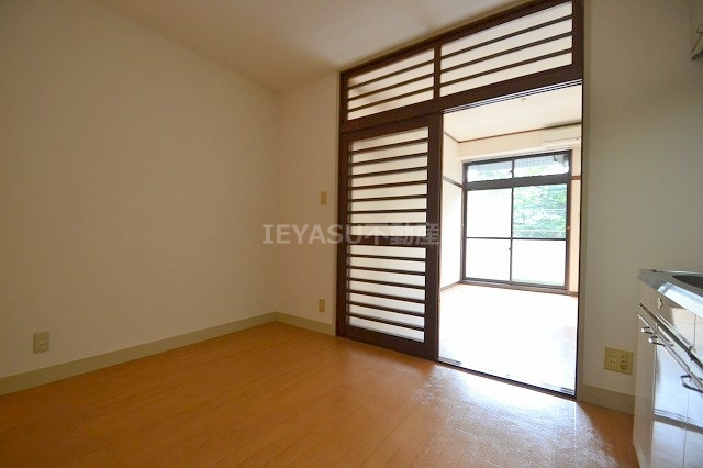 広島市中区広瀬北町の賃貸マンションの内装