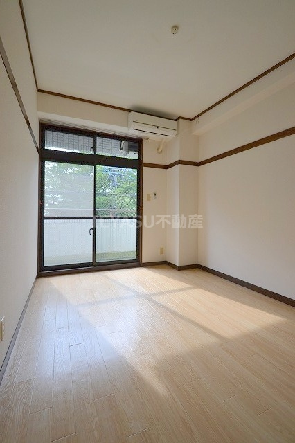 広島市中区広瀬北町の賃貸マンションの内装